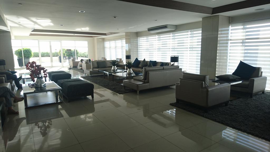 Salvador @ Mezza 2 Smdc Residences Manilla Buitenkant foto